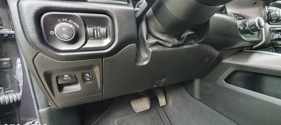 Dodge RAM cena 164999 przebieg: 65700, rok produkcji 2019 z Bydgoszcz małe 667